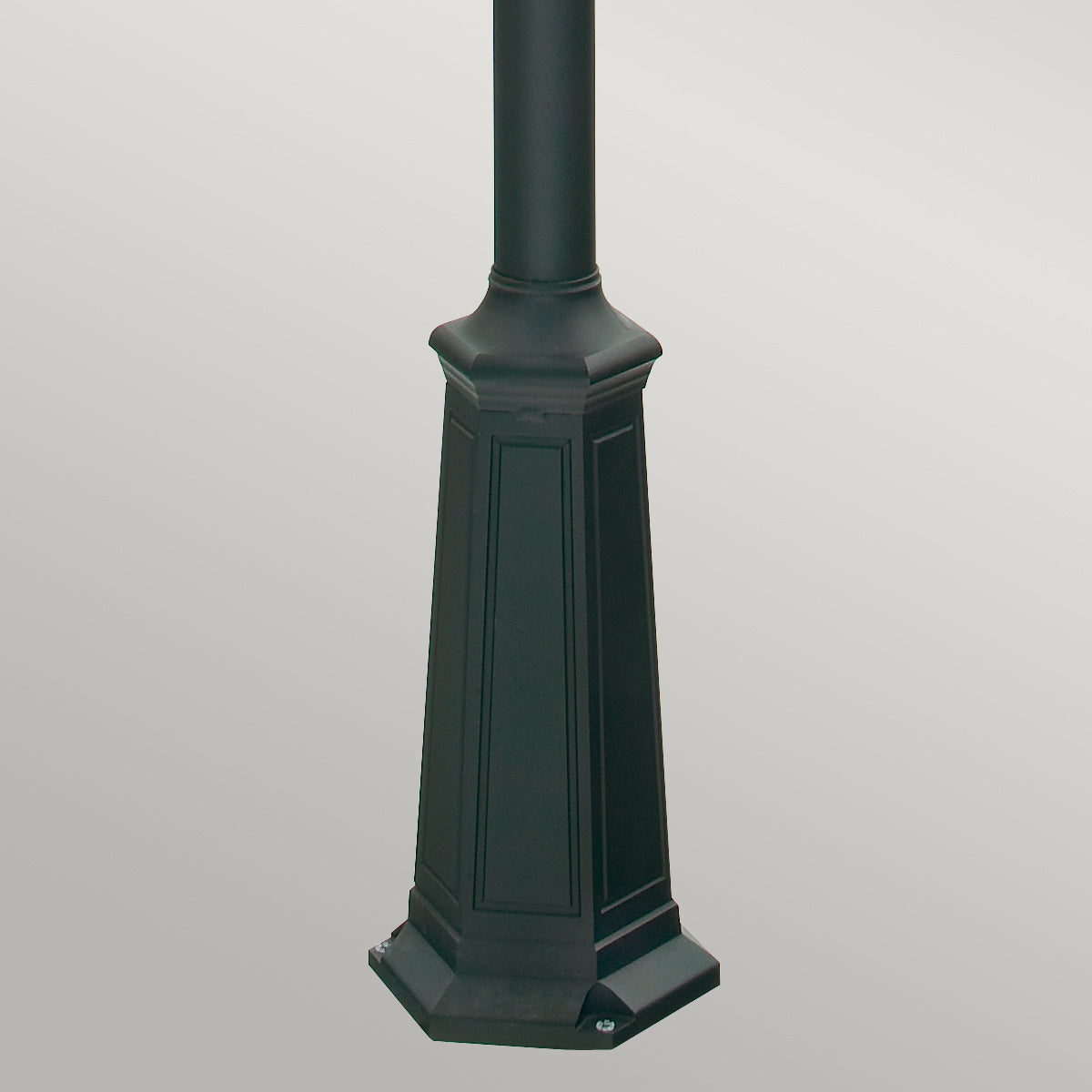 Norlys Como 3 Light Triple Head Post