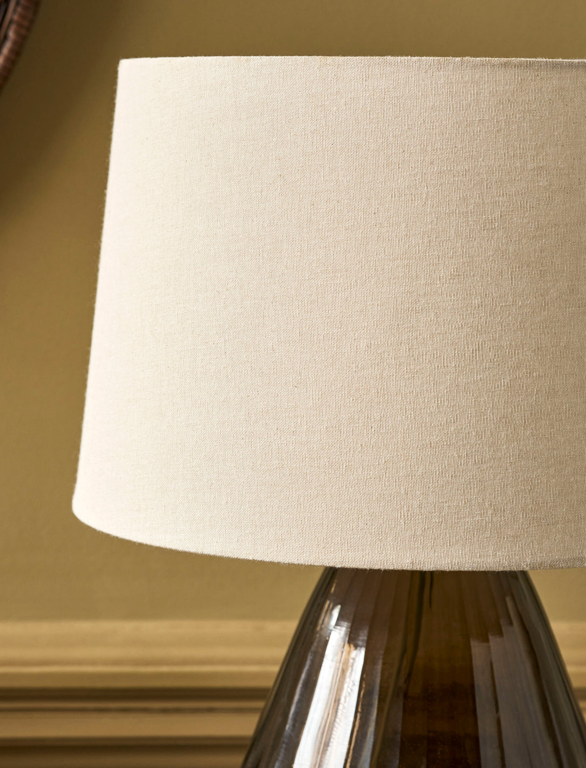 Garden Trading Alderton Table Lamp Antique Antique Brown Glass with Shade