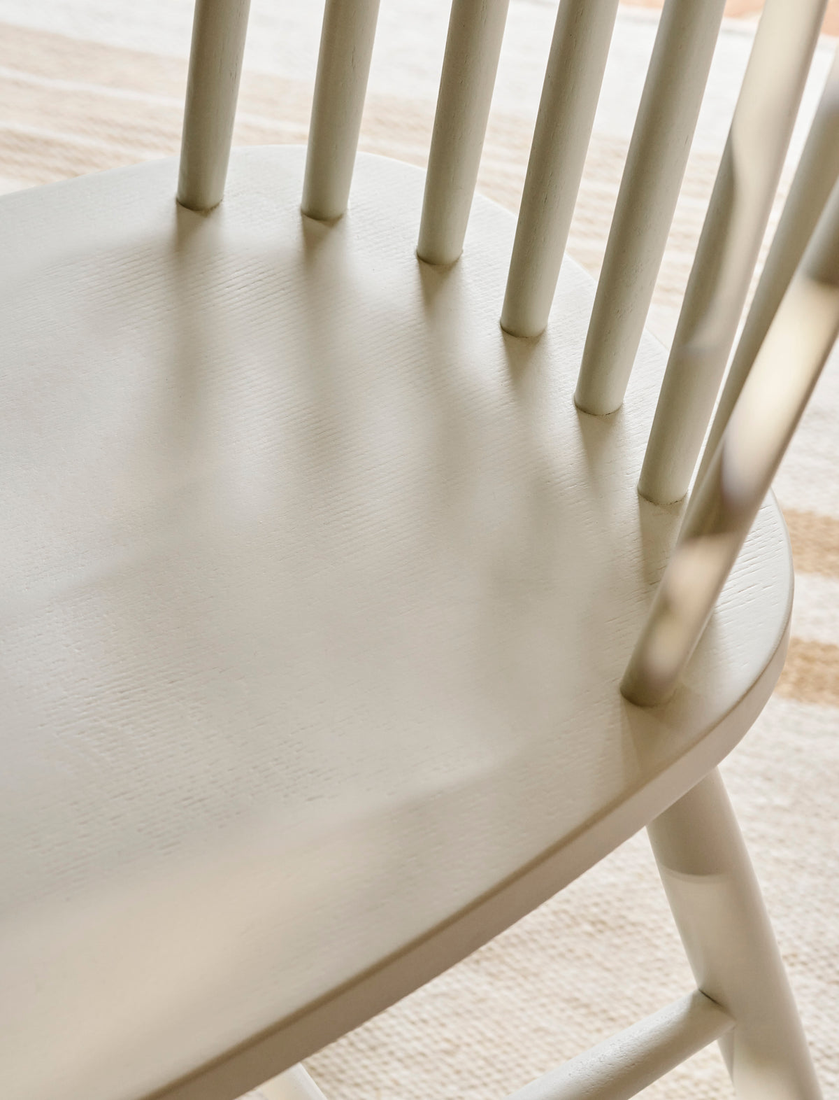 Garden Trading Spindle Back Chair Beech Wood, Lily White, Set of 2