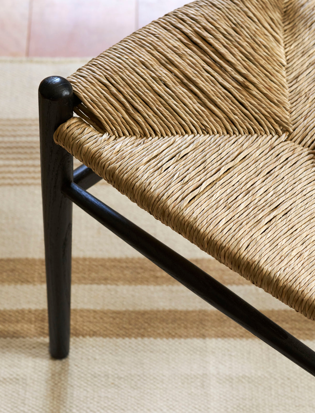Garden Trading Chilthorne Wishbone Dining Chair Ash Wood, Black, Set of 2