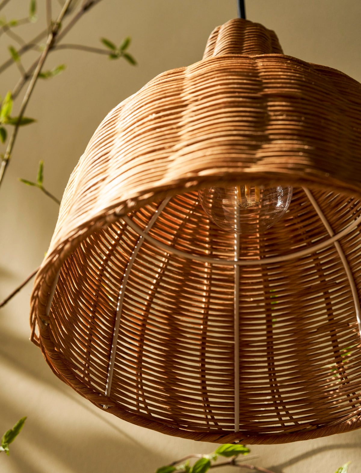 Garden Trading Mouldon Pendant Light Natural Rattan Small