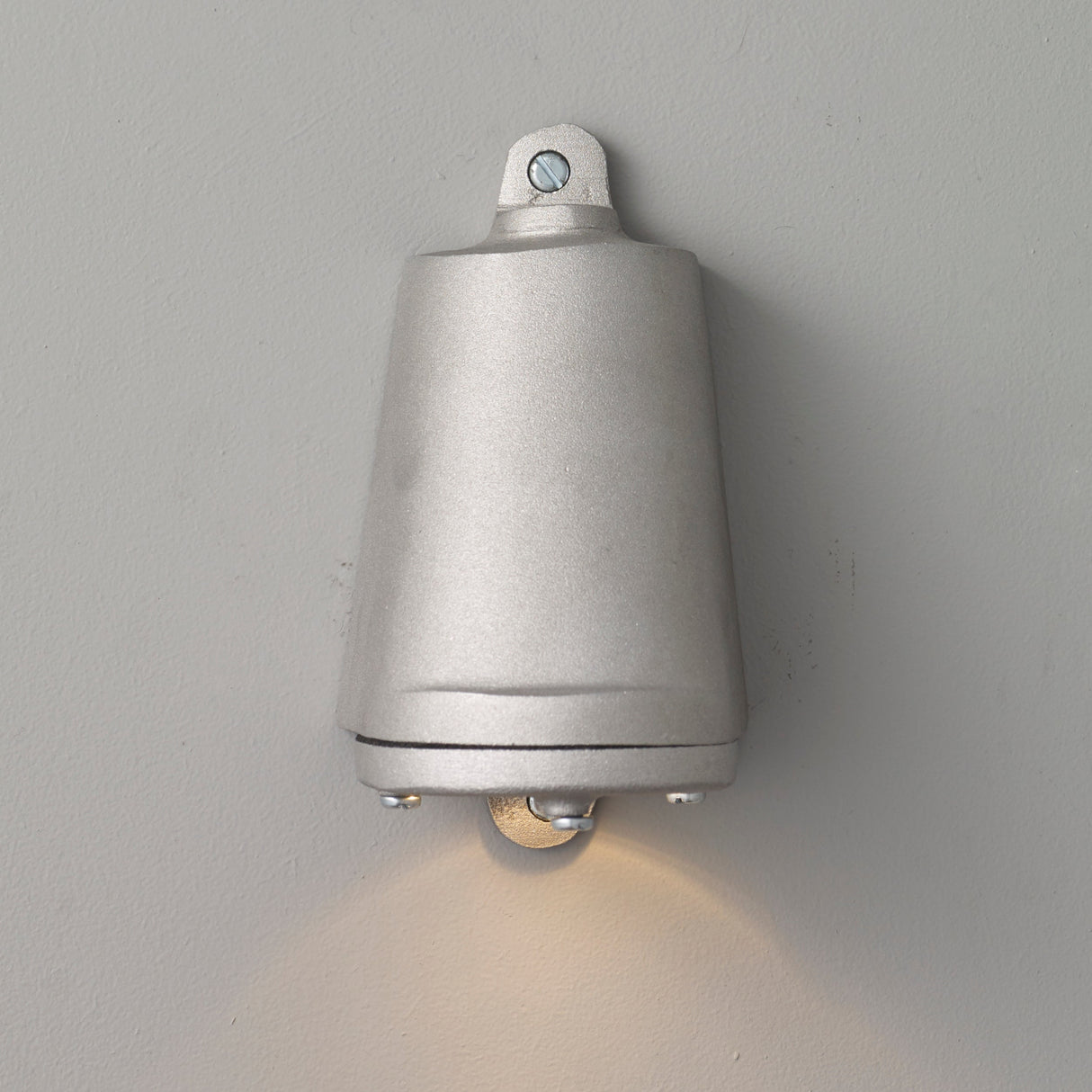 Davey Lighting Mast Light 0749 Sandblasted Anodised Aluminium – from Amos Lighting + Home