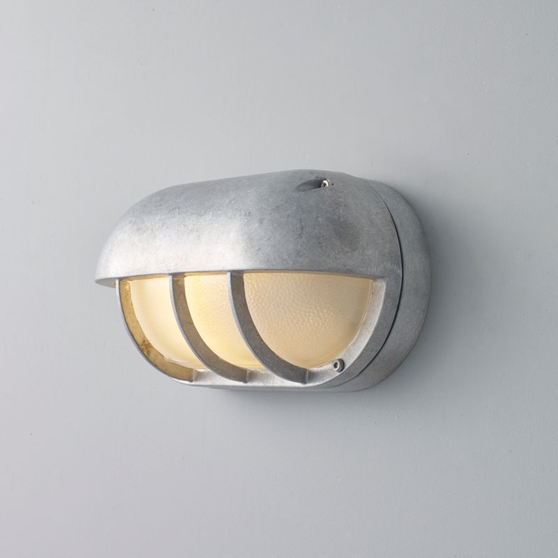 Davey Lighting Oval Aluminium Bulkhead 8125 – from Amos Lighting + Home