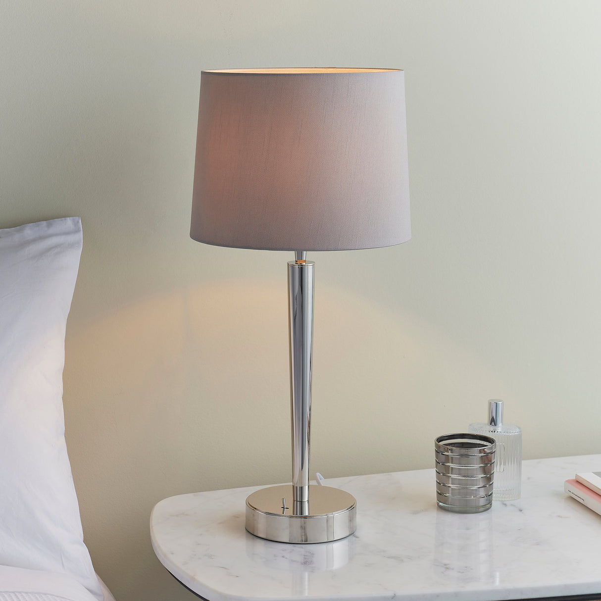 Amos Syon USB Table Lamp – from Amos Lighting + Home