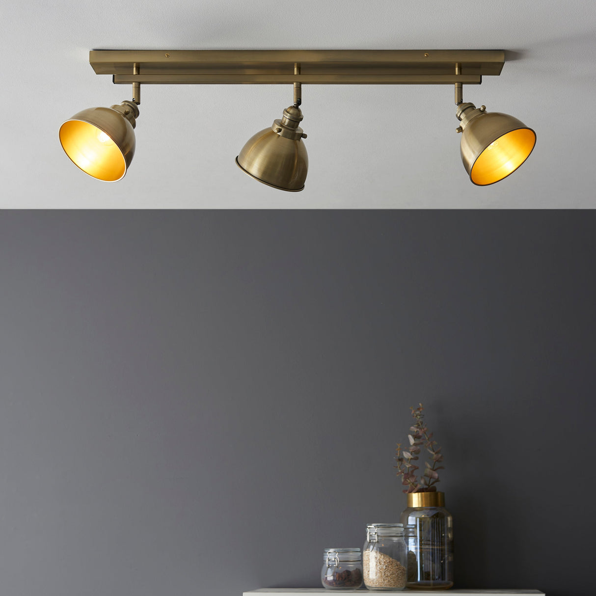 Amos Wyatt Spotlight Bar Antique Brass – from Amos Lighting + Home