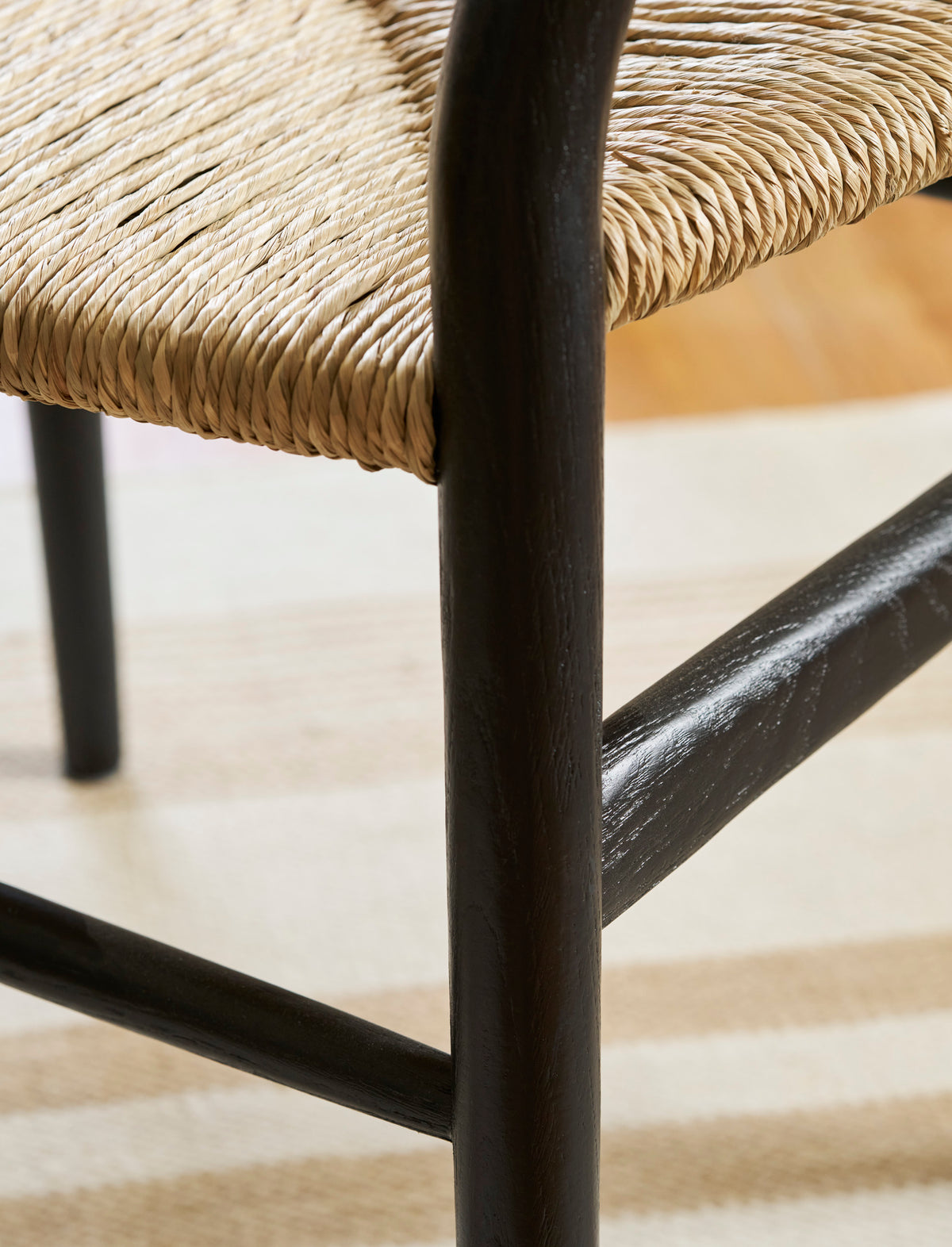 Garden Trading Chilthorne Wishbone Dining Chair Ash Wood, Black, Set of 2