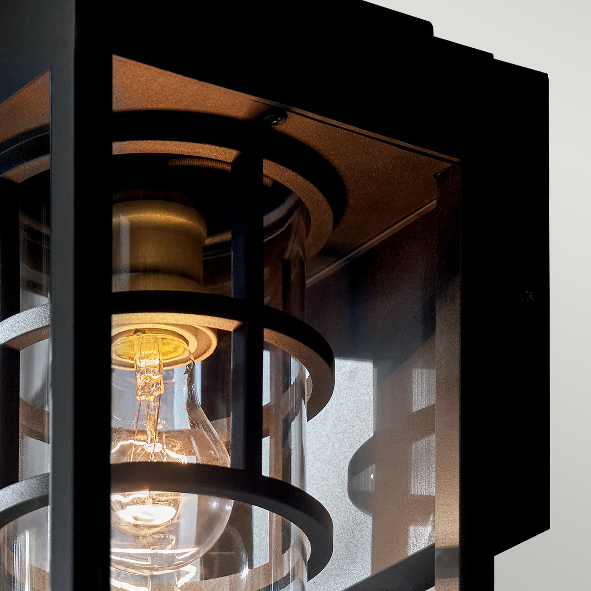 Kichler Hone Coastal 1 lt Medium Wall Lantern