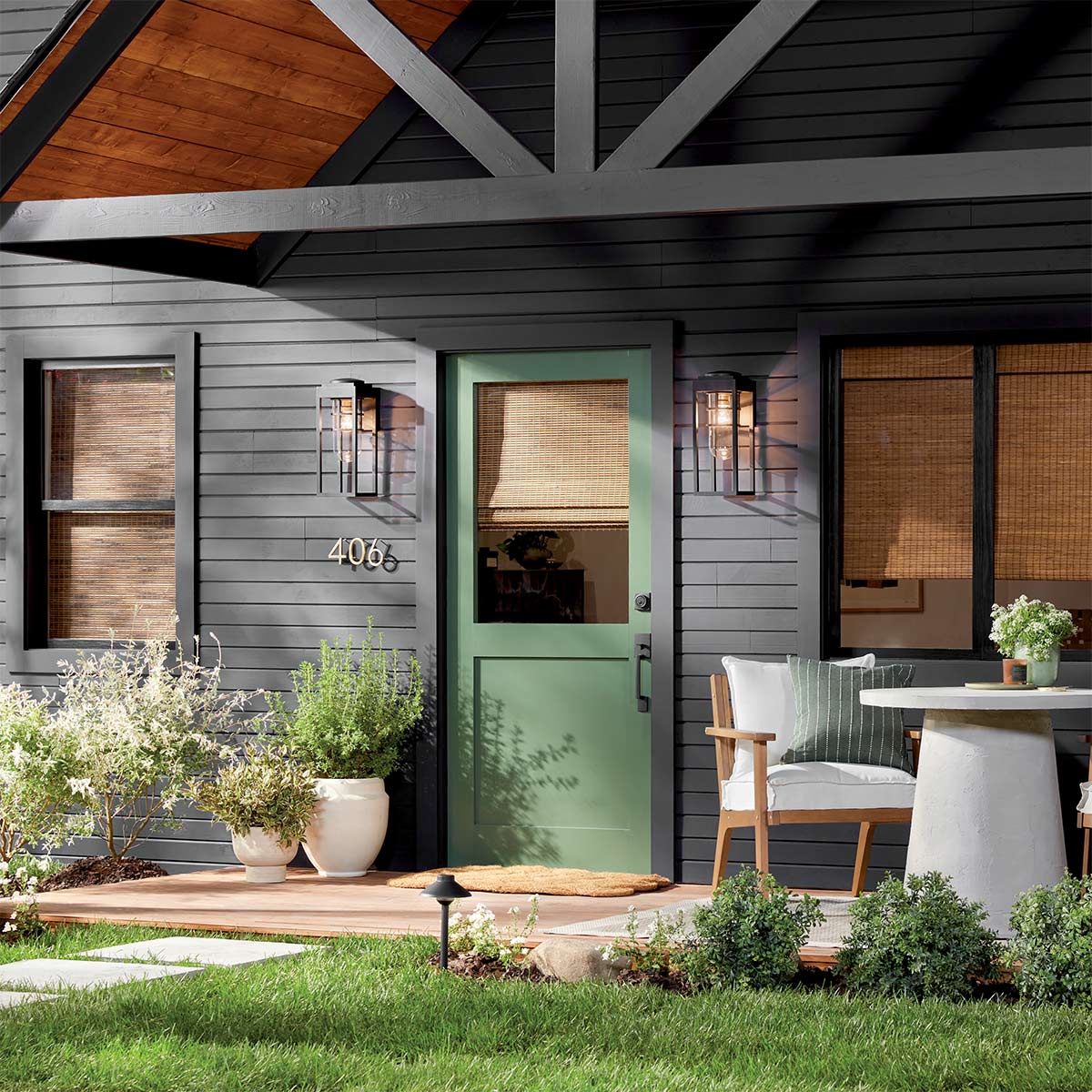 Kichler Hone Coastal 1 lt Medium Wall Lantern