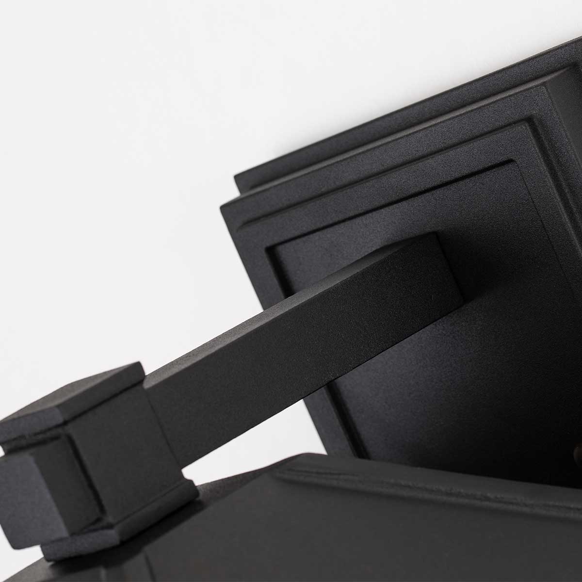 Quoizel Cedar Point 1 Light Wall Lantern - Large