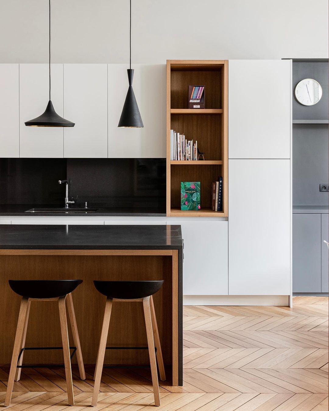 Tom Dixon Beat Tall LED Pendant