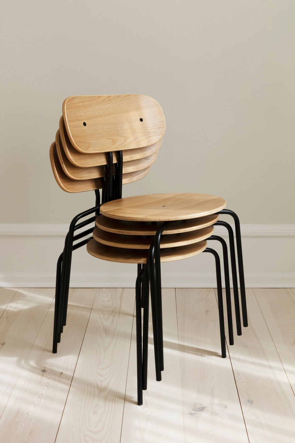 Umage Curious Oak Chair Black Powder Coated Legs – from Amos Lighting + Home