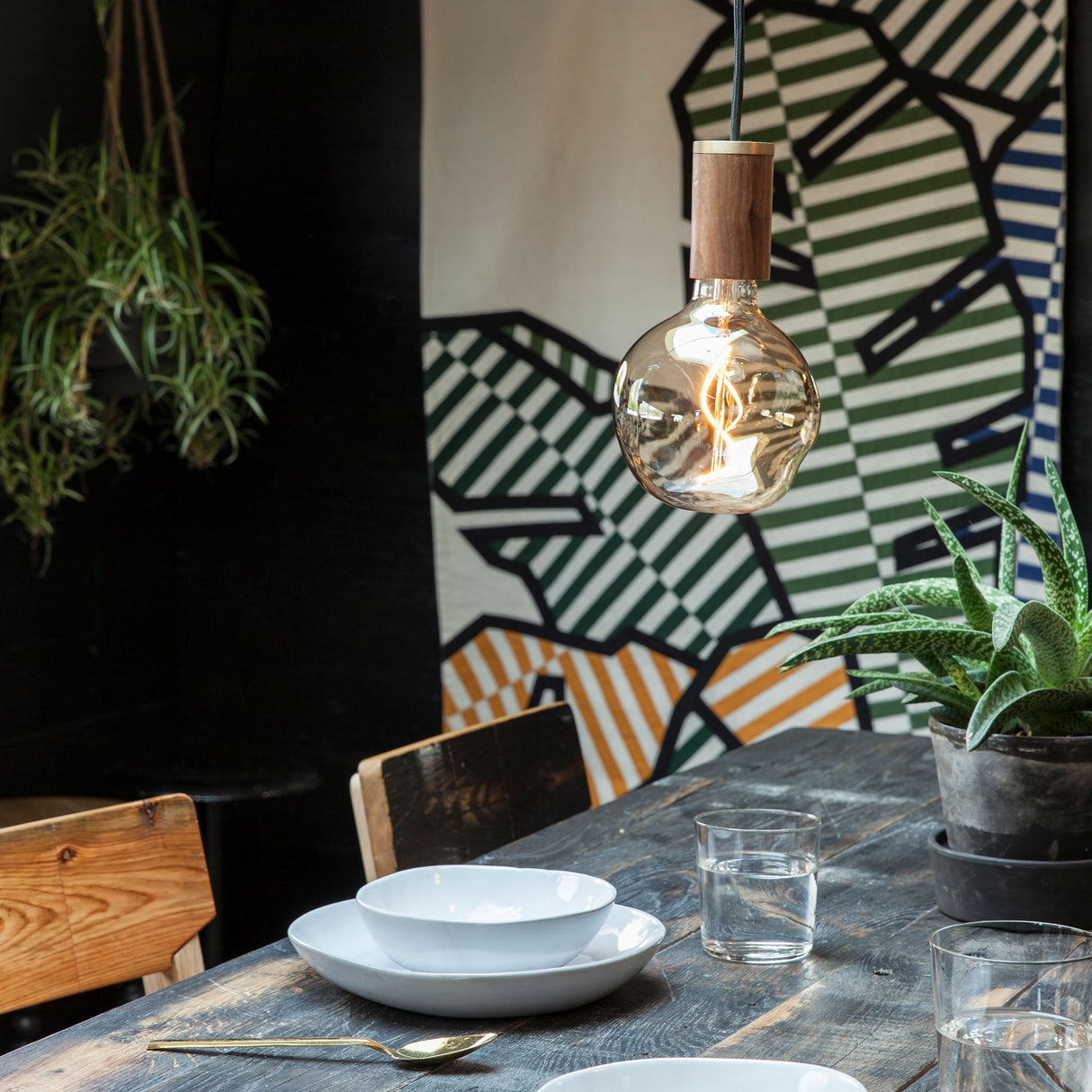 Tala Voronoi I Pendant Set Walnut