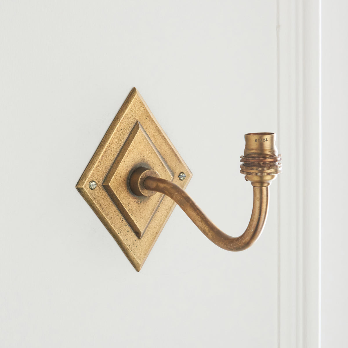 Endon Diamond Curve Wall Bracket Antique brass plate
