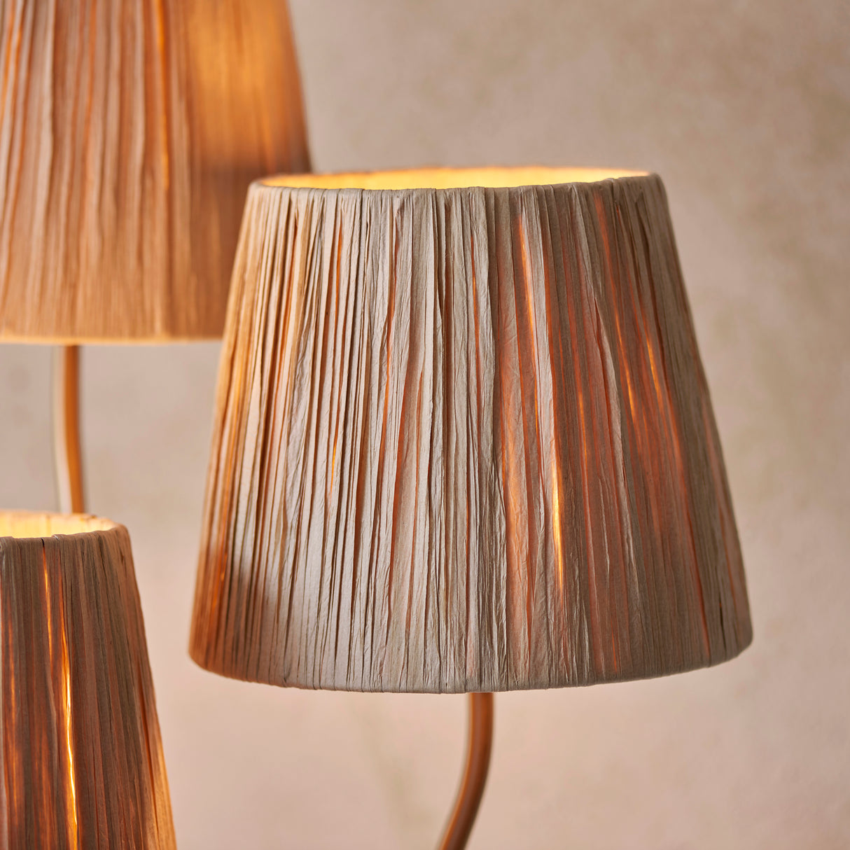 Endon Wriggle 3lt Floor Brushed aged brass plate & natural raffia