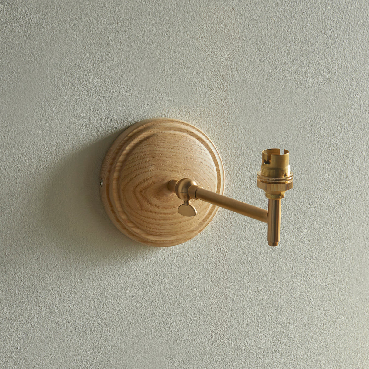 Endon Wood Fold Wall Fitting Ash wood & brushed aged brass plate