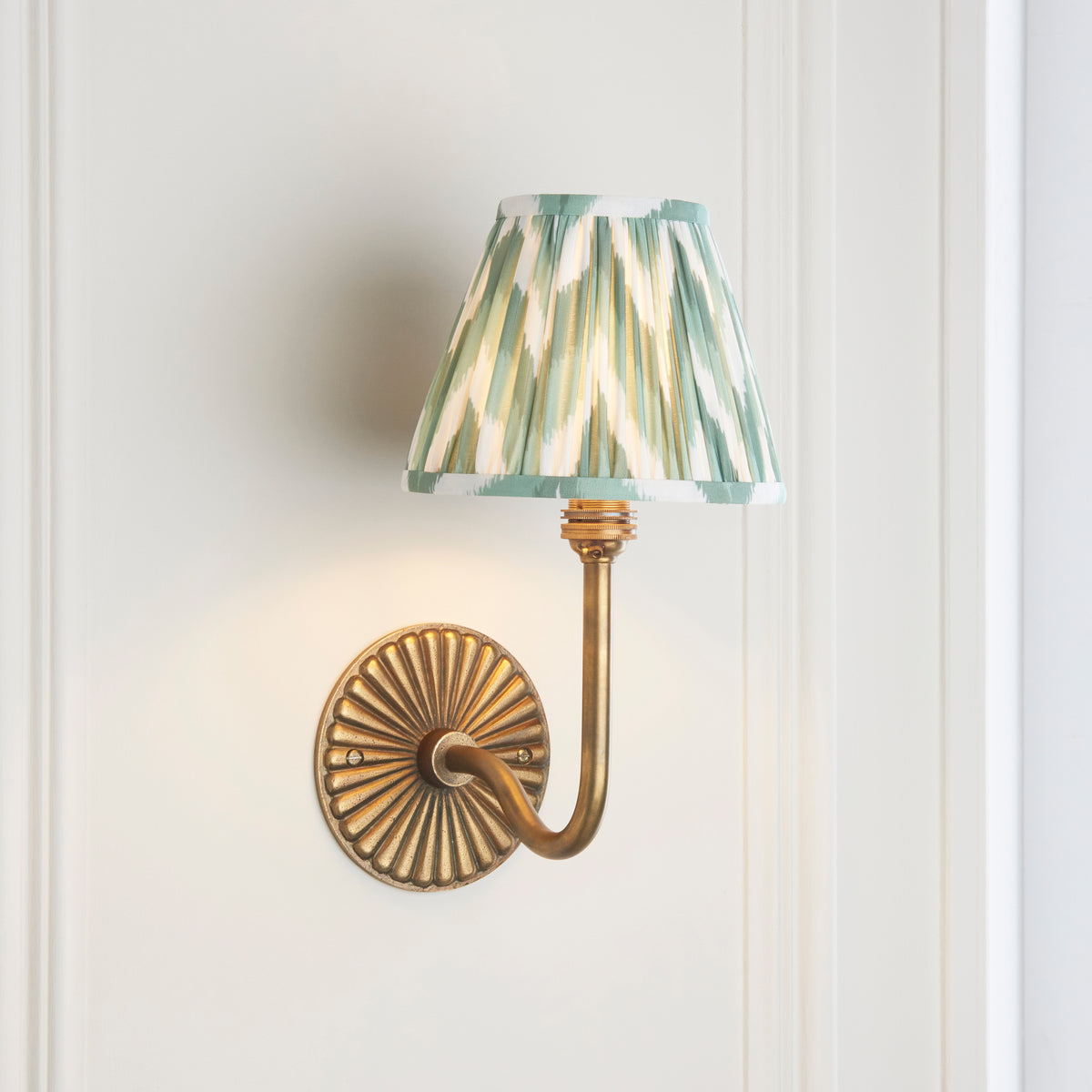 Endon Dahlia Swan & Zigzag 16cm Wall Antique brass & cotswold green fabric