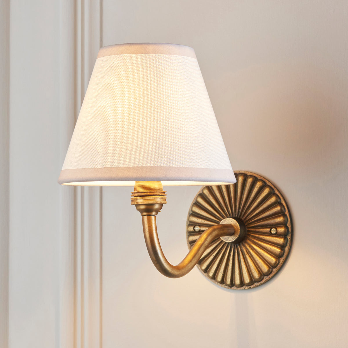 Endon Dahlia Curve & Ivy 16cm Wall Antique brass & vintage white fabric