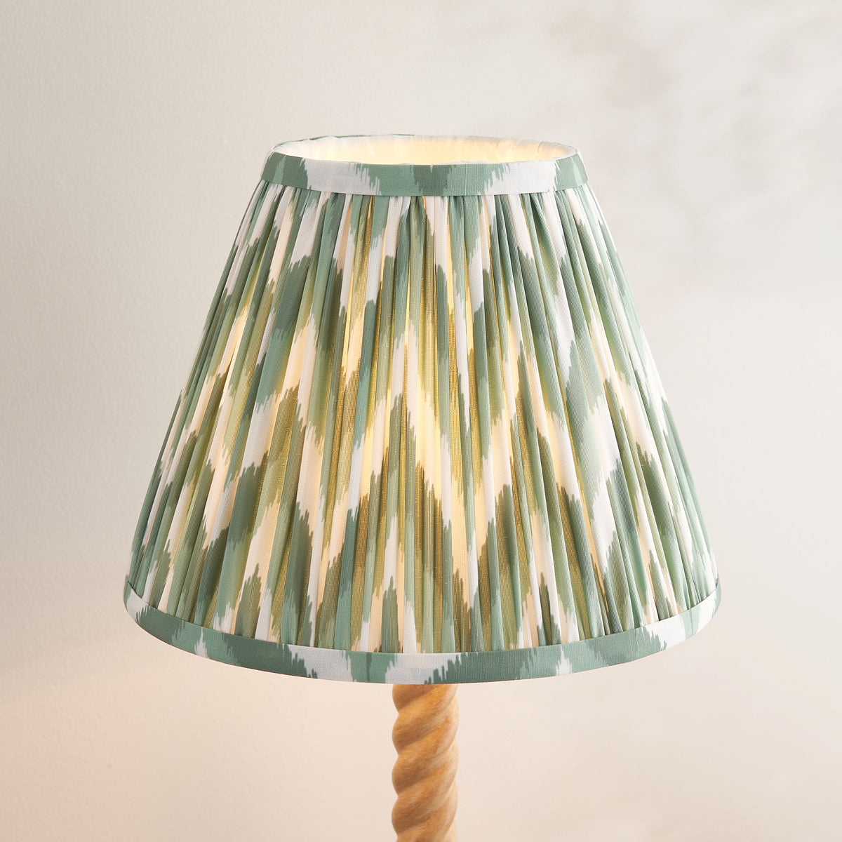 Endon Twist & Zigzag25cm Table Oak effect resin & cotswold green fabric