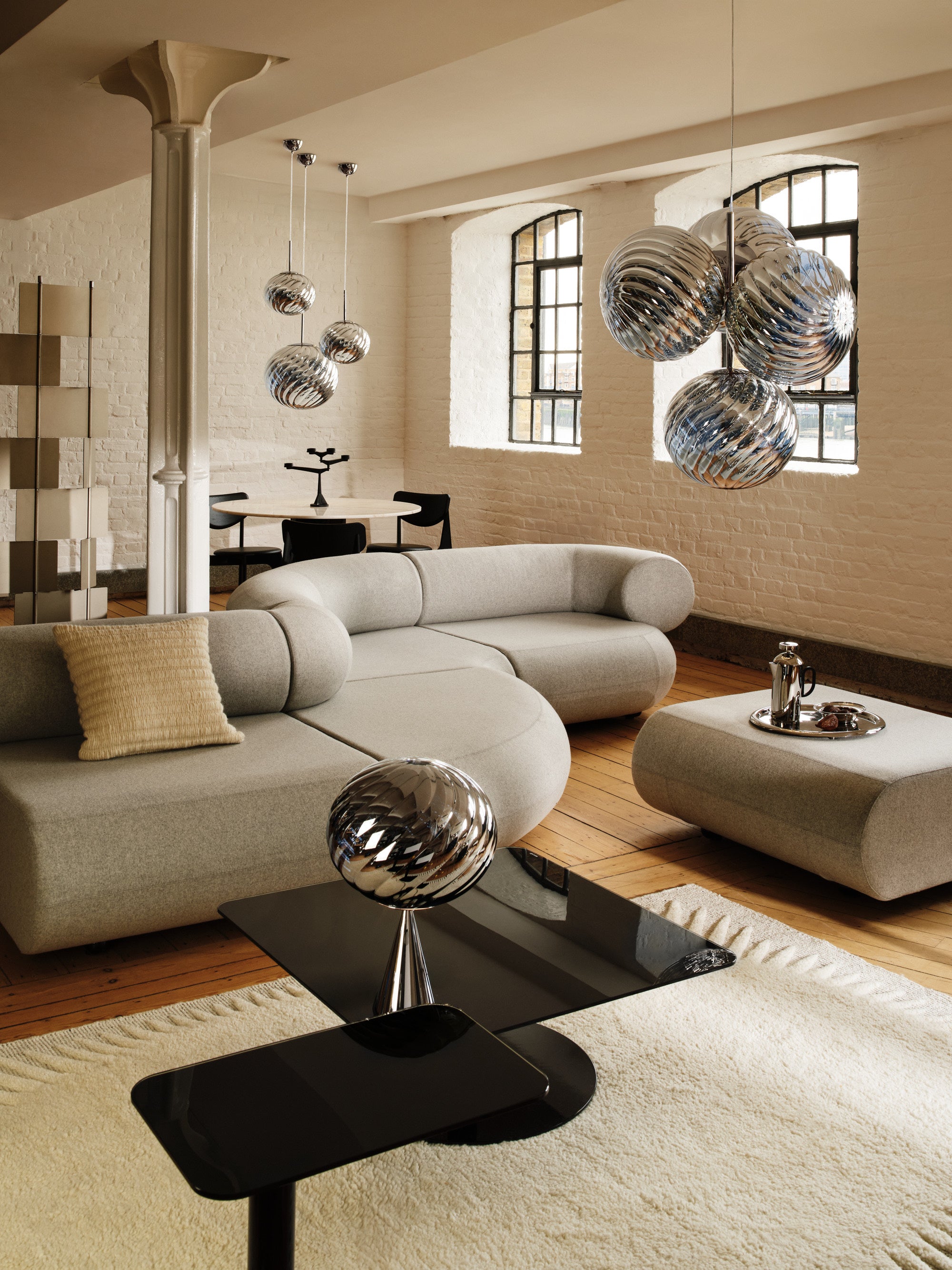 Tom Dixon Whirl Chandelier Small Silver LED - Op Art Statement