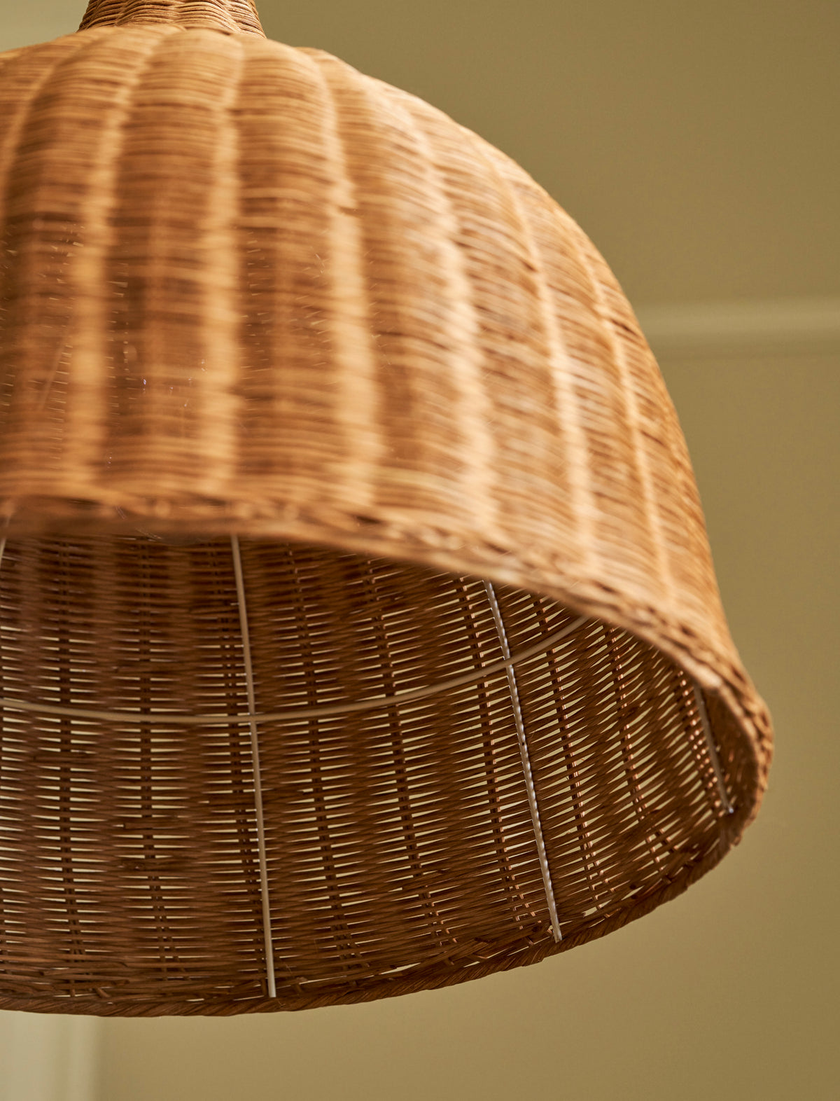 Garden Trading Mouldon Pendant Light Natural Rattan Large