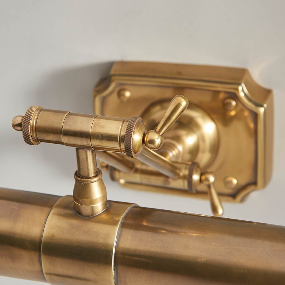 Interiors 1900 Winchester 14" Picture Light Solid Brass