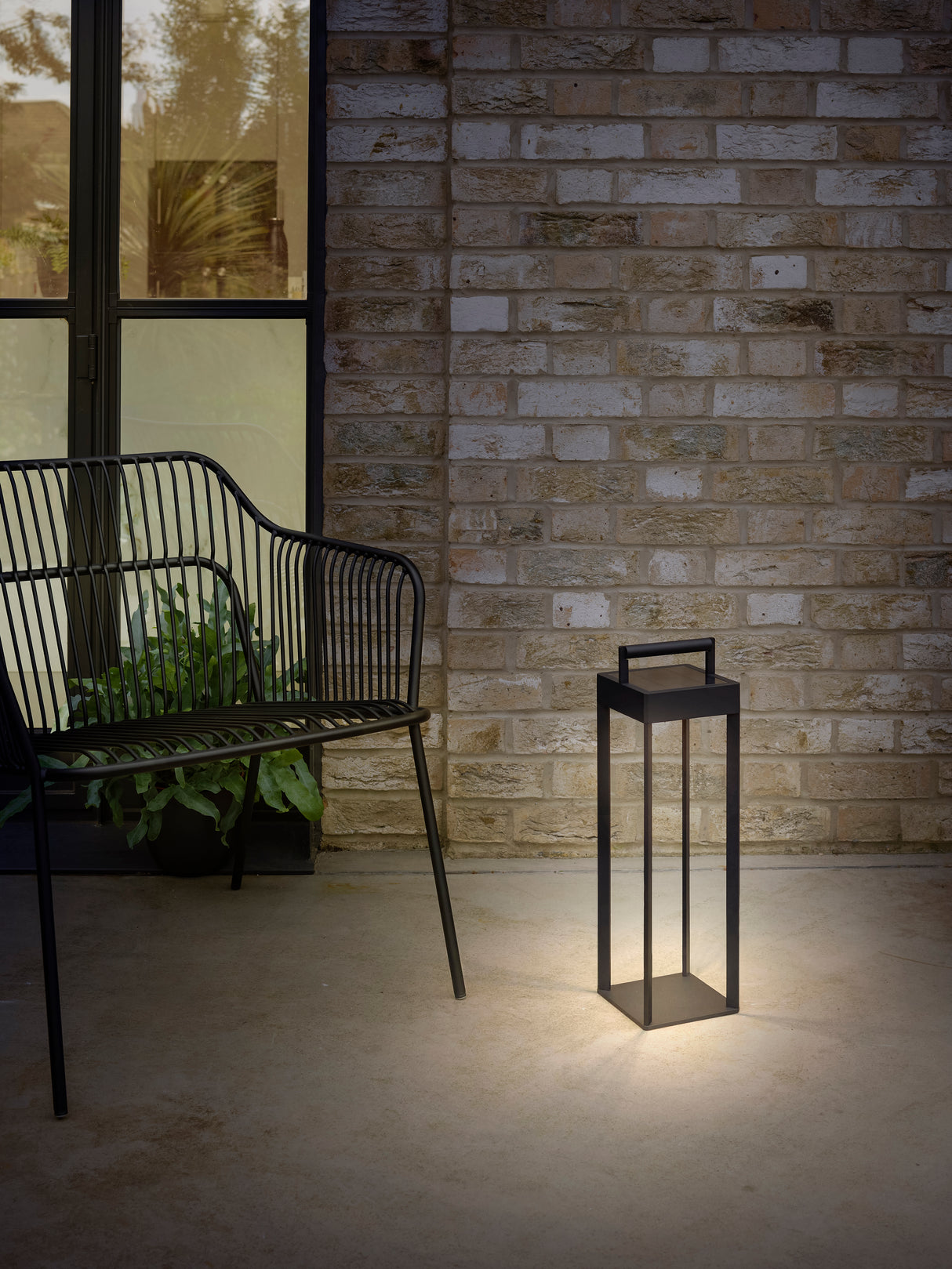 Astro Kuro 450 Textured Black Outdoor Portable Light