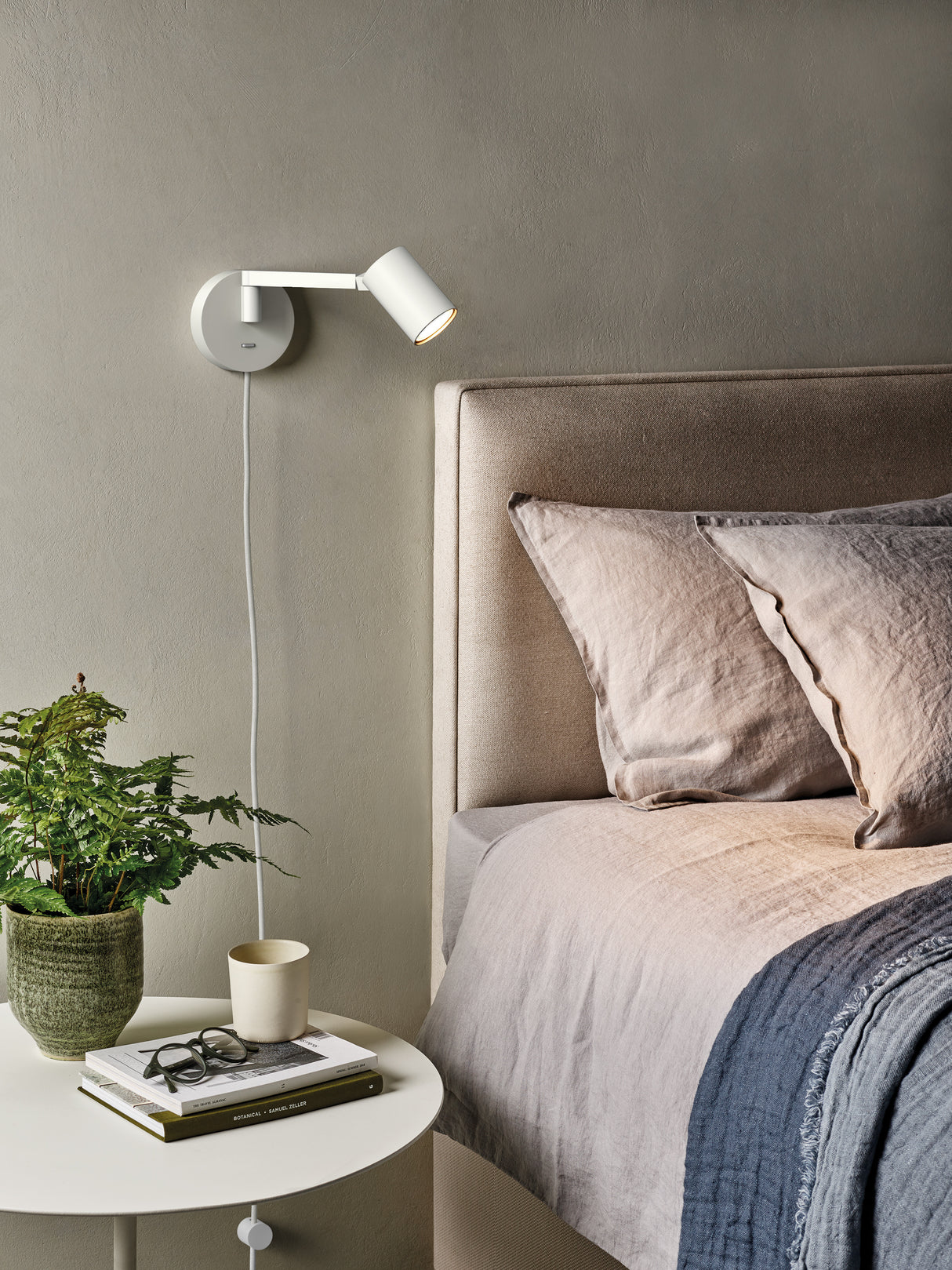 Astro Ascoli Swing Plug In Matt White Interior Reading Light