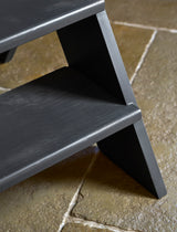 Garden Trading Classic Step Stool Spruce Wood, Charcoal Grey