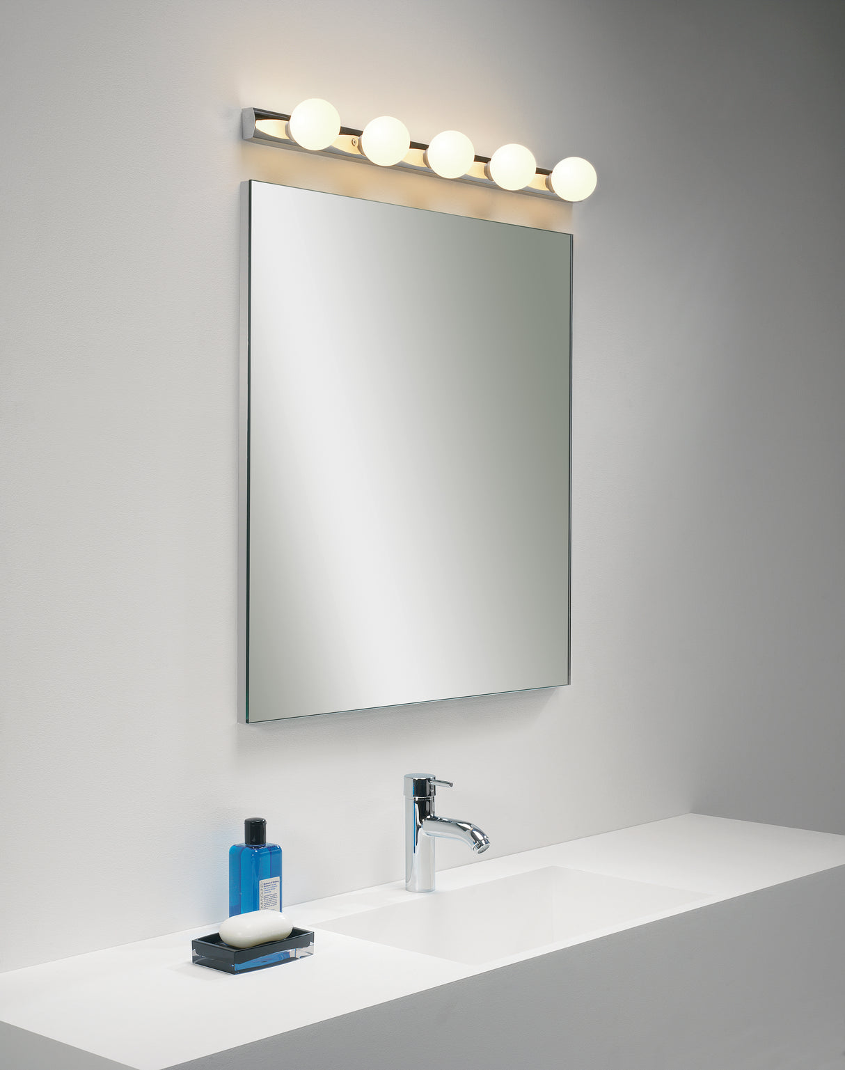 Astro Cabaret 5 II Polished Chrome Bathroom Wall Light