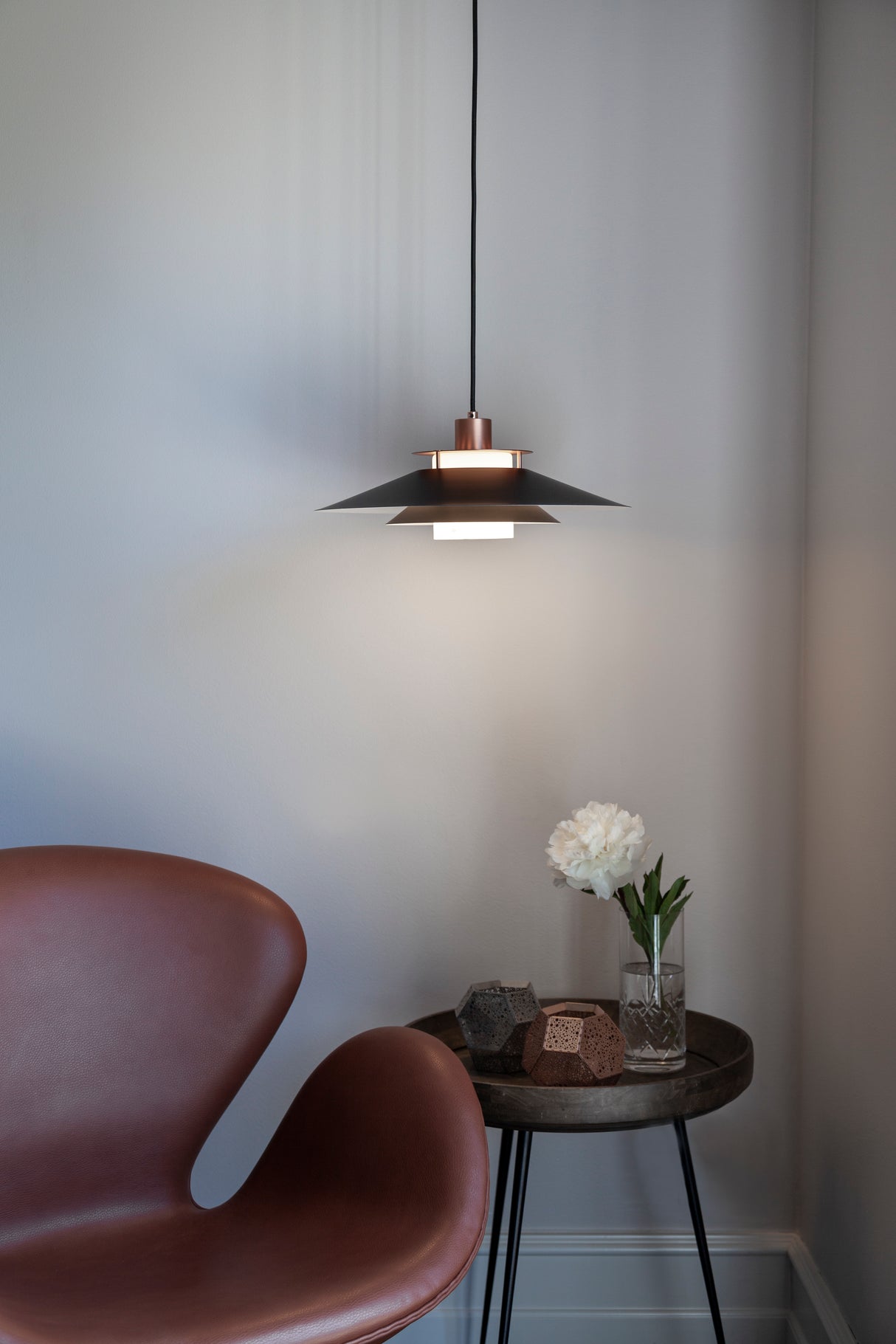 Halo Design Rivoli Pendant Ø40 Black & Copper