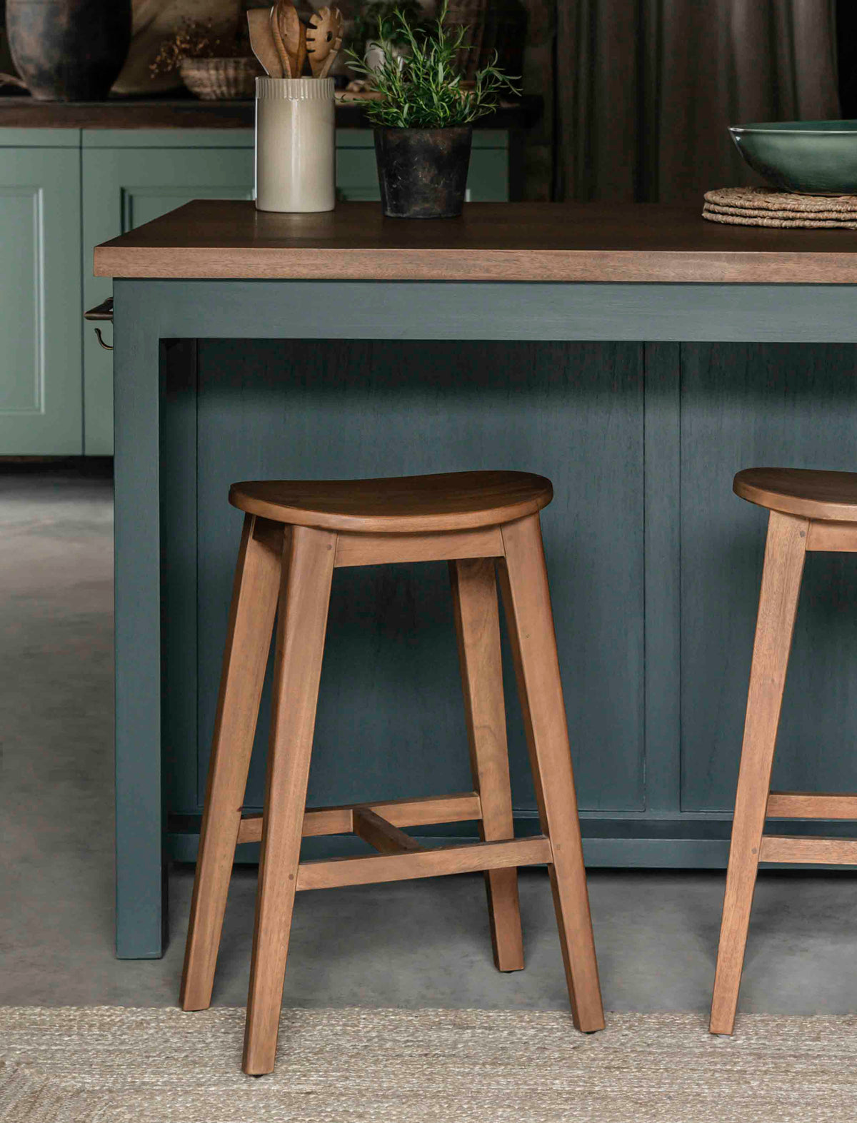 Garden Trading Walcote Bar Stool Mahogany Wood, Natural