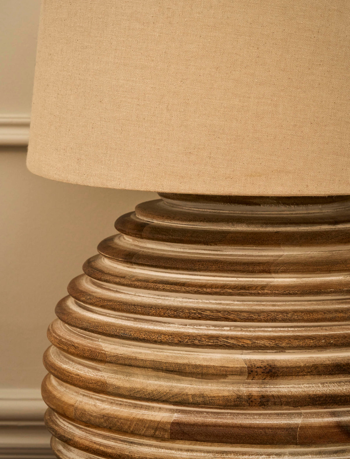 Garden Trading Brookend Ridged Mango Wood Table Lamp White Wash, with Shade