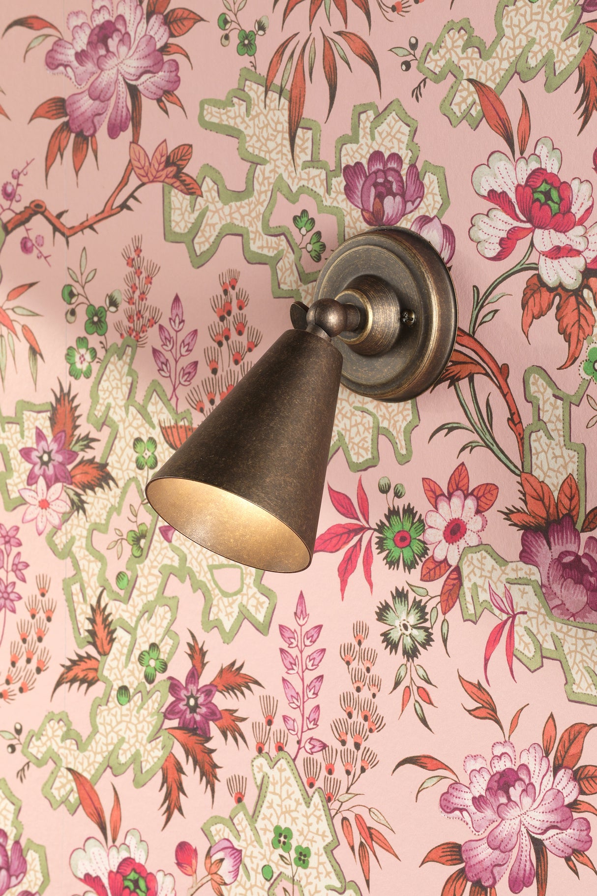 David Hunt Charing Wall Light Aged Brass