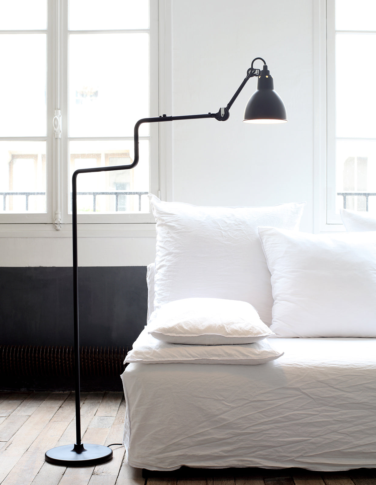 DCW Editions LAMPE GRAS N°411 Black Floor Lamp Round Shade – Amos