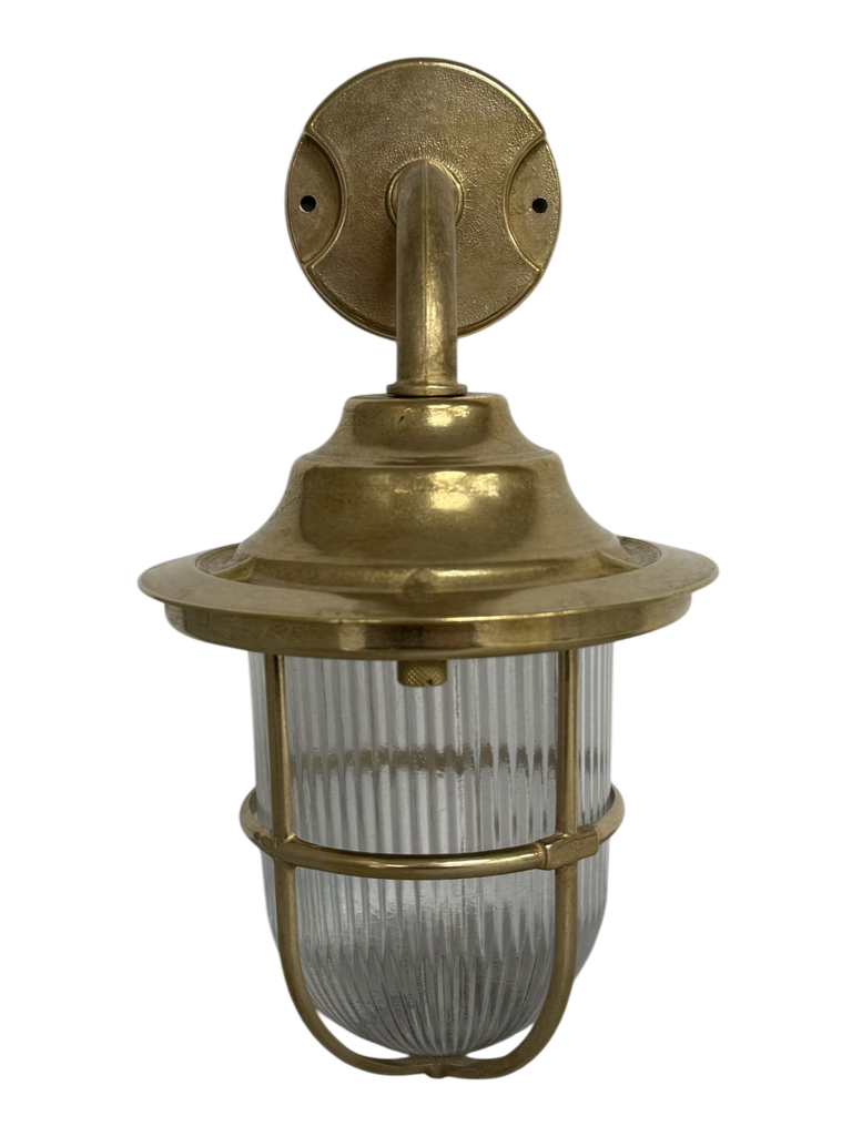 Lampfix Navigator Quinn Guard Wall Lantern