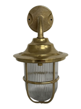 Lampfix Navigator Quinn Guard Wall Lantern
