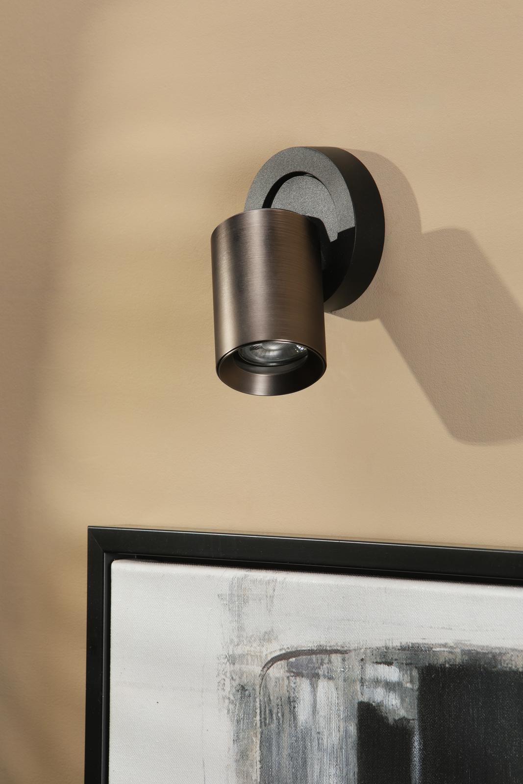 Dar Hiro Single Spotlight Satin Bronze and Matt Black