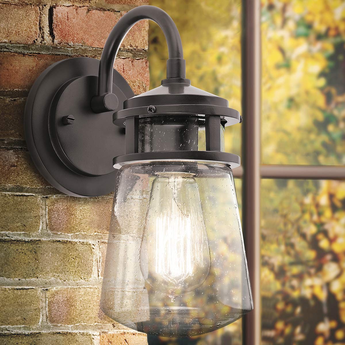 Kichler Lyndon 1 Light Medium Wall Lantern