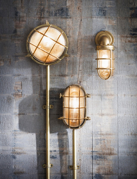 Garden Trading Devonport Round Bulk Head Light Brass