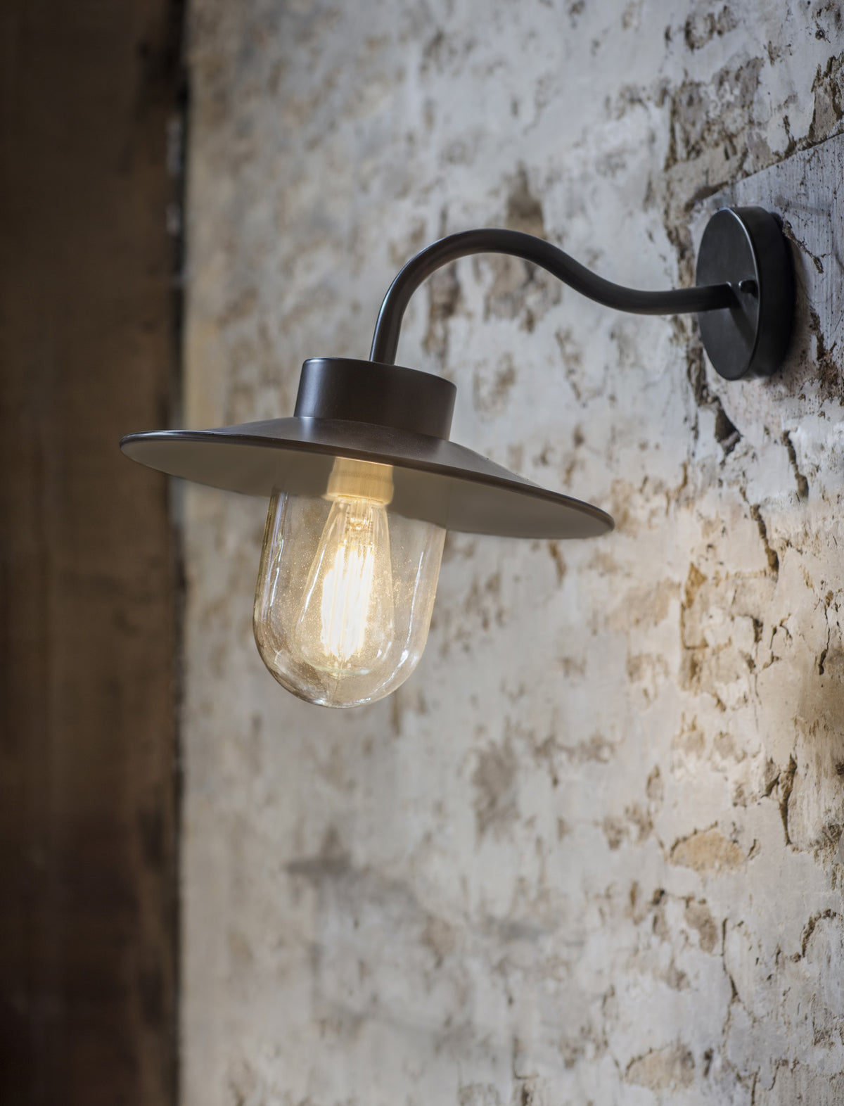 Garden Trading Classic Swan Neck Light Carbon Black