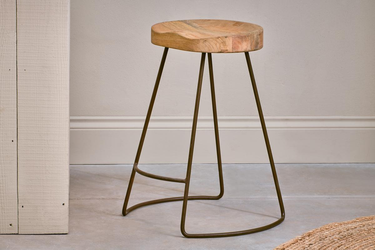 Nkuku Loko Stool Mango Wood & Rust Short