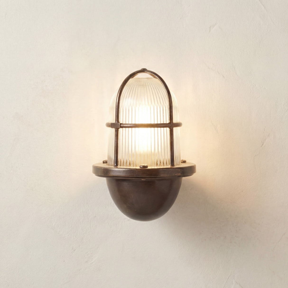 Lampfix Navigator Armada Outdoor Wall Lantern
