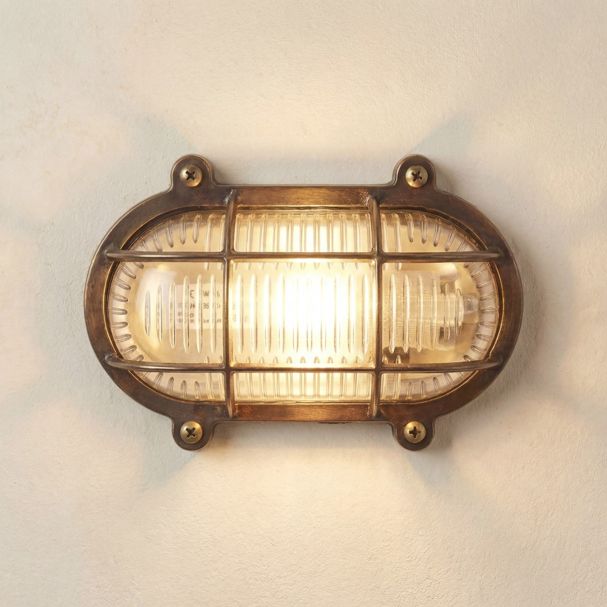 Lampfix Navigator Merchant Flush Outdoor Bulkhead