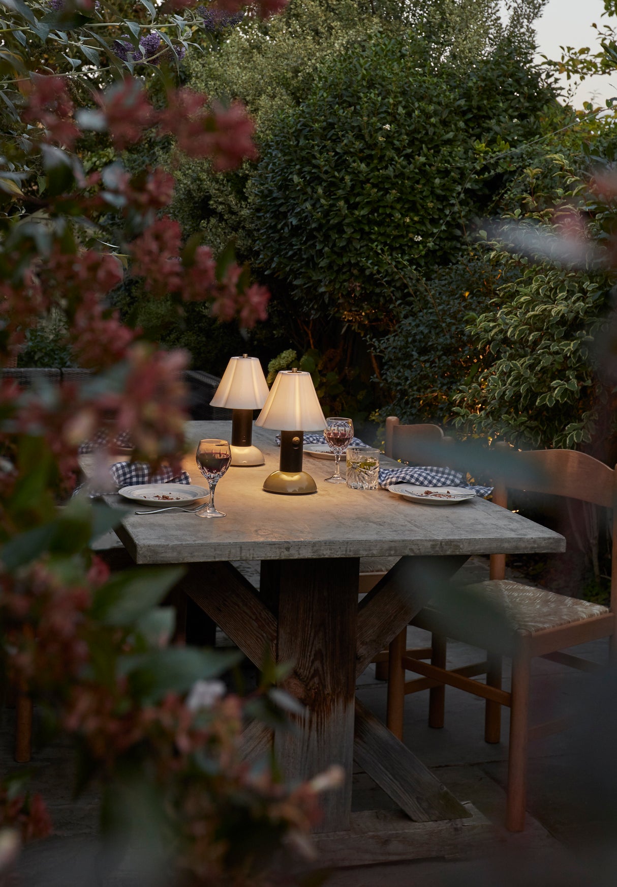 Original BTC Blossom Portable Lamp Putty Grey