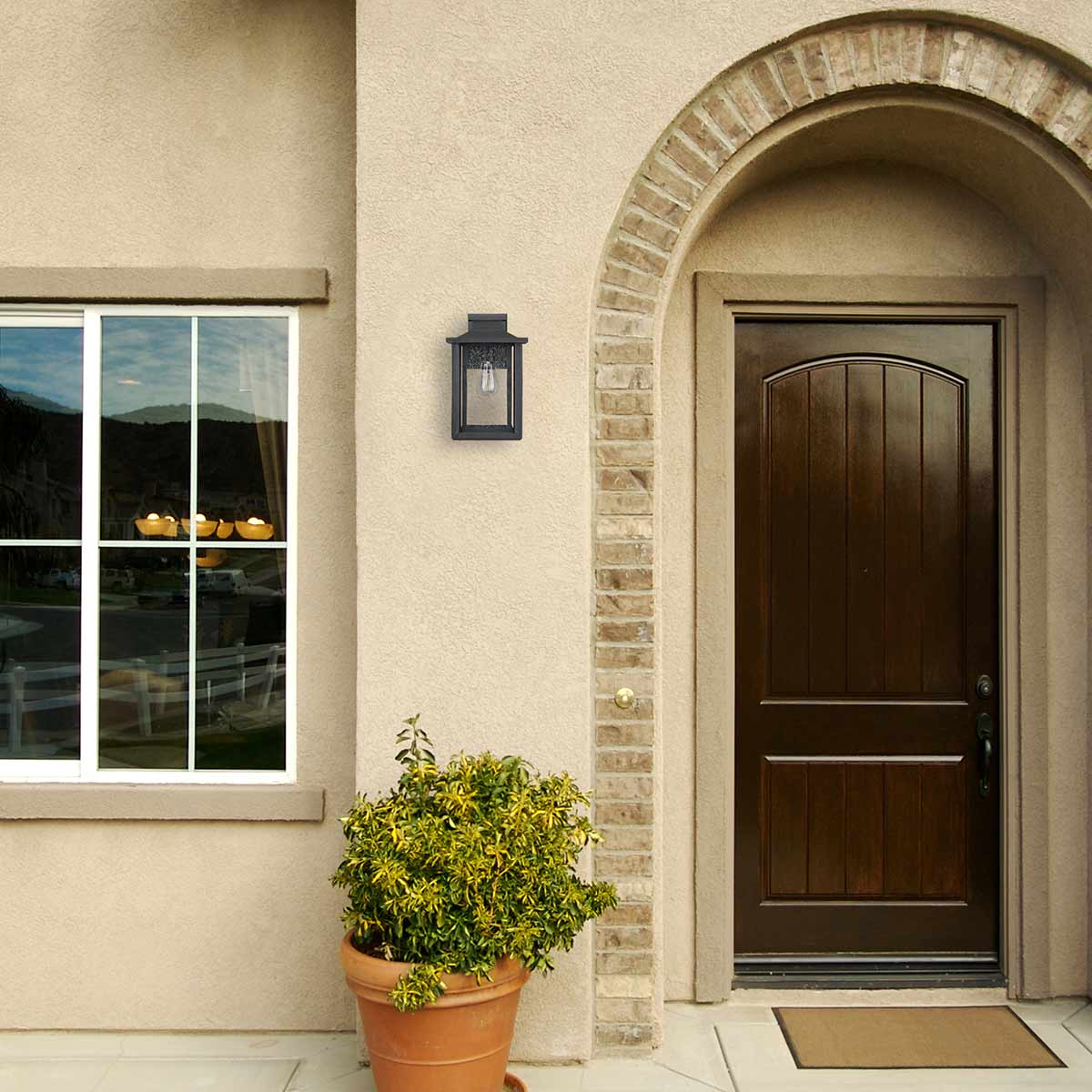 Quoizel Wakefield 1 Wall Lantern - Medium