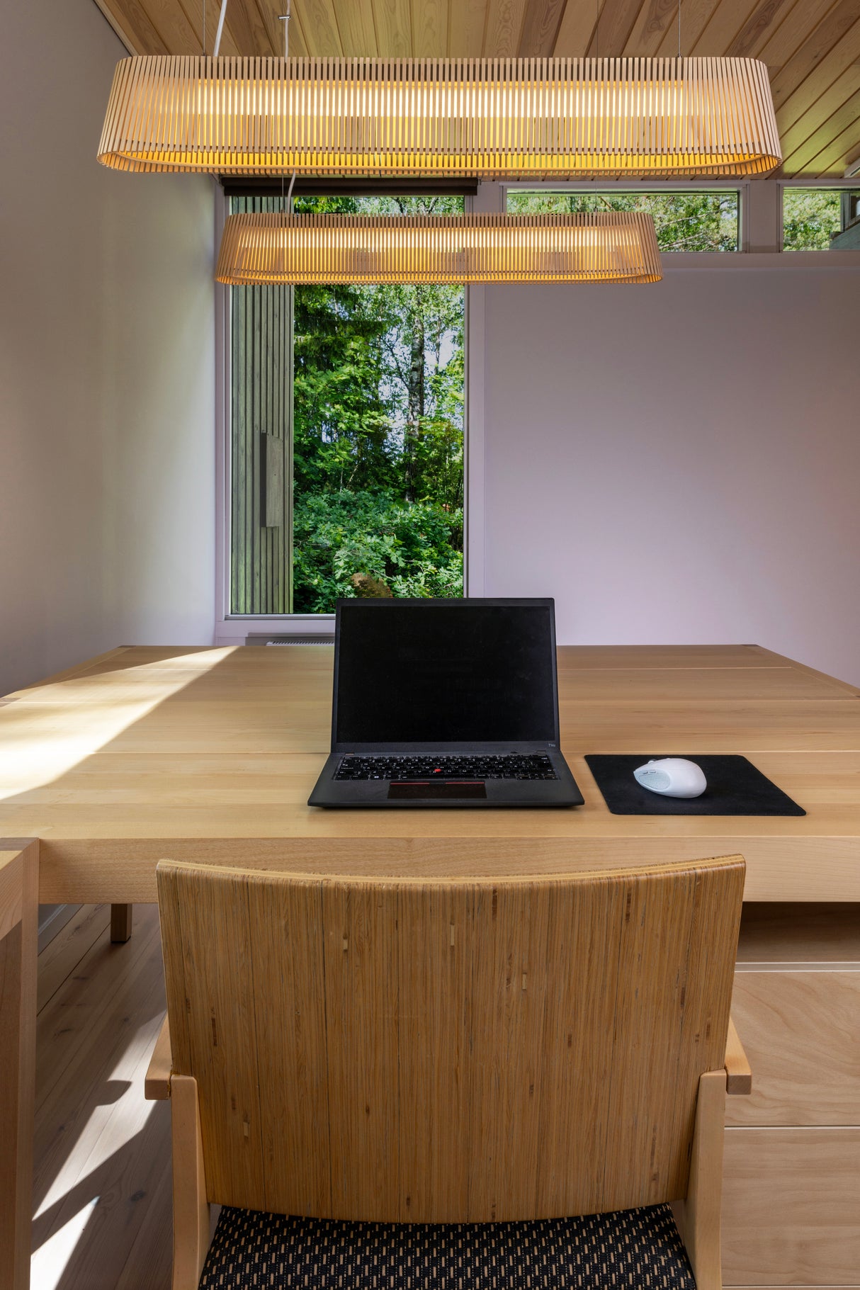 Secto Owalo 7000 Bar Pendant