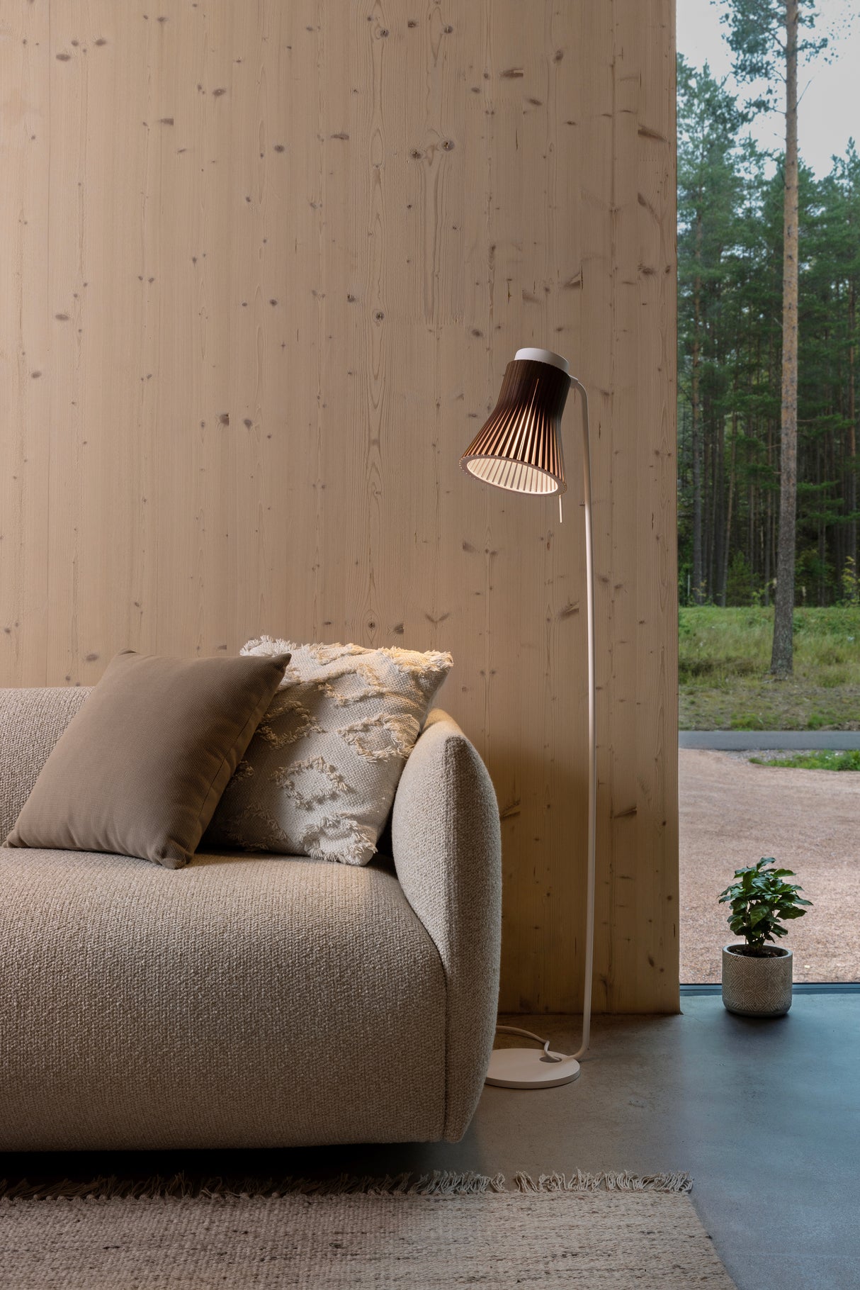 Secto Petite 4610 Floor Lamp