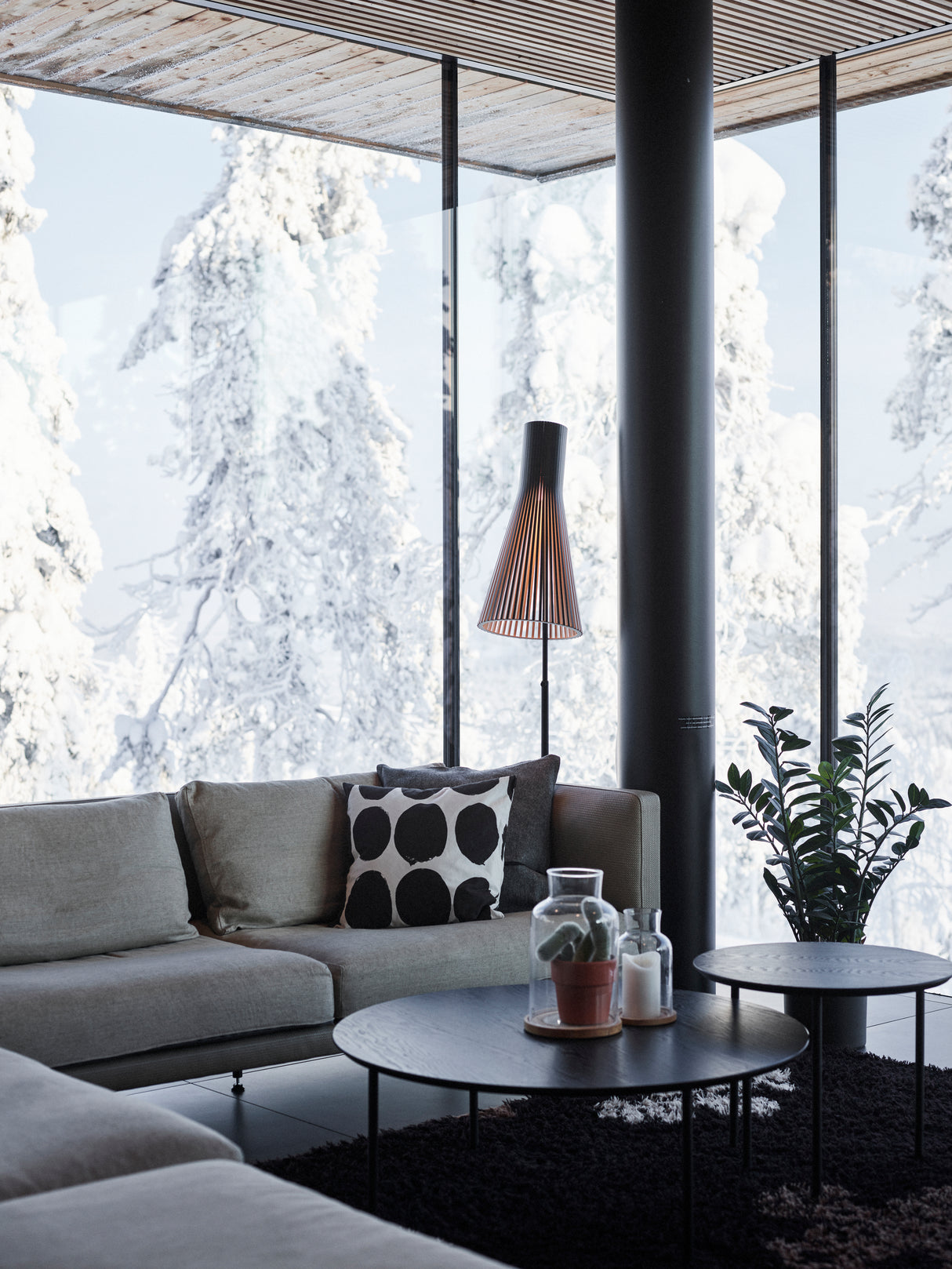 Secto 4210 Floor Lamp