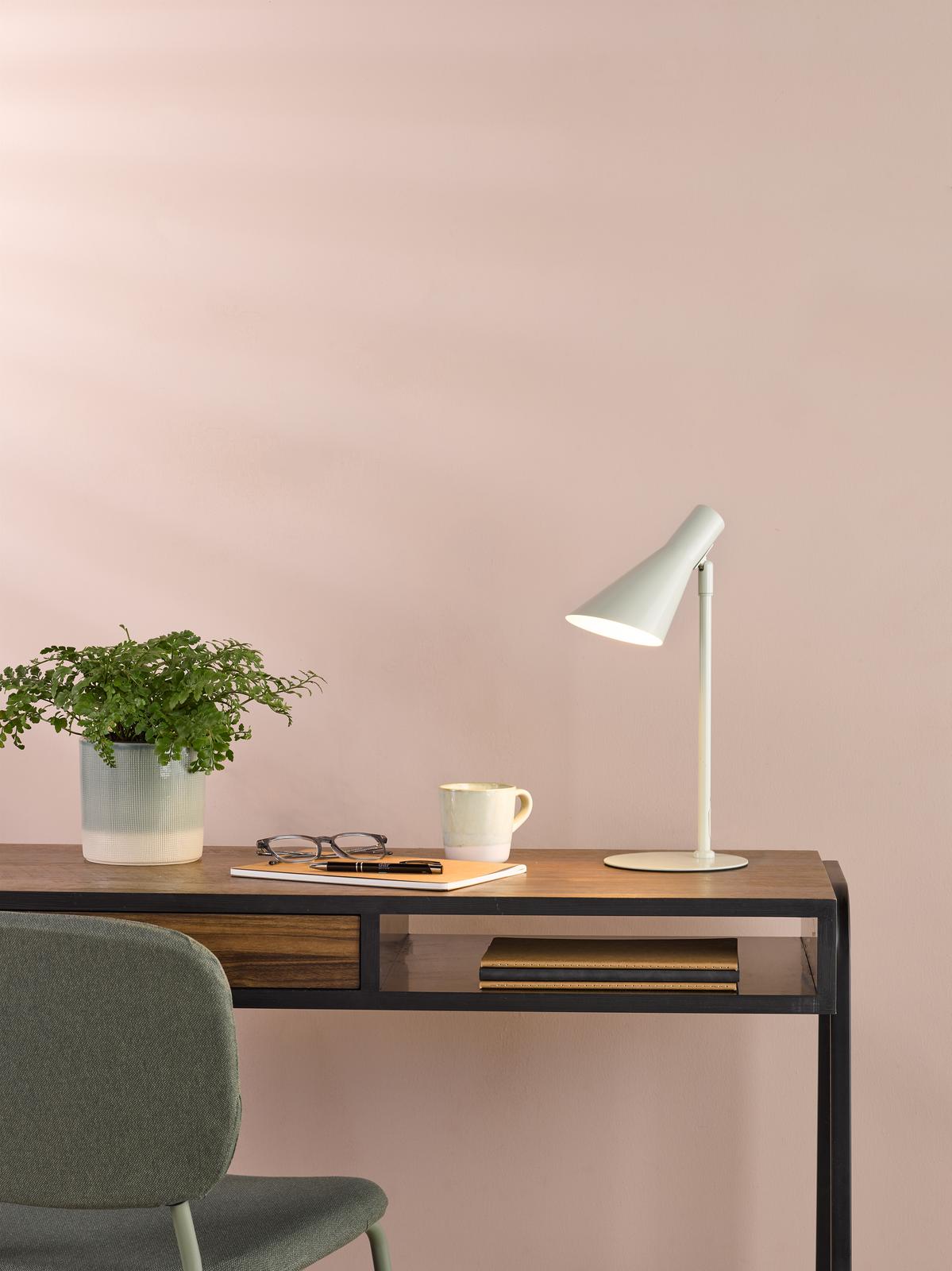 Dar Zahira Task Lamp Matt Green