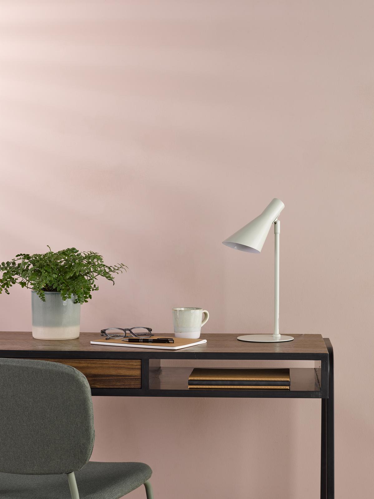 Dar Zahira Task Lamp Matt Green